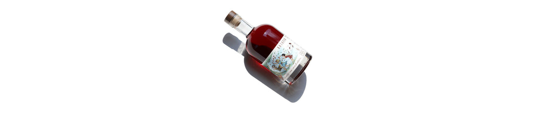 Fles ratafia de Champagne van Aurore en Florian Laval