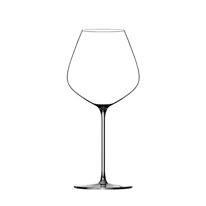 Leeg Lehmann Hommage-wijnglas van 72 cl op een witte achtergrond, met een brede, bolle kelk, een lange, dunne steel en een platte voet
