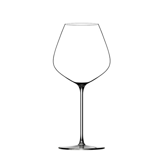 Leeg Lehmann Hommage-wijnglas van 72 cl op een witte achtergrond, met een brede, bolle kelk, een lange, dunne steel en een platte voet