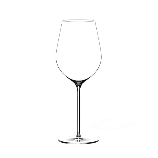 Leeg Lehmann Hommage-wijnglas van 60 cl op een witte achtergrond, met een hoge, tulpvormige kelk, een lange, dunne steel en een platte voet